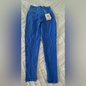 BOOTY  enhancing blue textured leggings women size Large 🍑